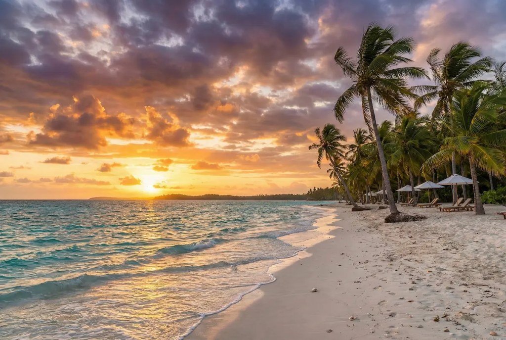 Grand Cay promotional beach imagery